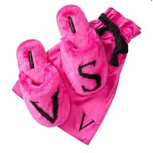 Vs faux fur pink slippers